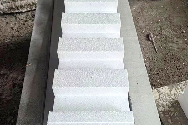 發(fā)泡陶瓷外墻裝飾柱